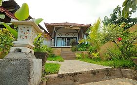 Warung Ary & Home Stay